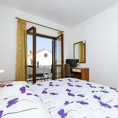 Gostinjska kuća Niki 3*